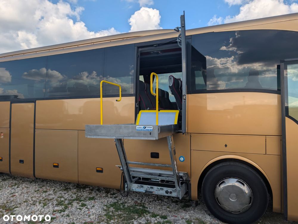Mercedes-Benz Tourismo - 8