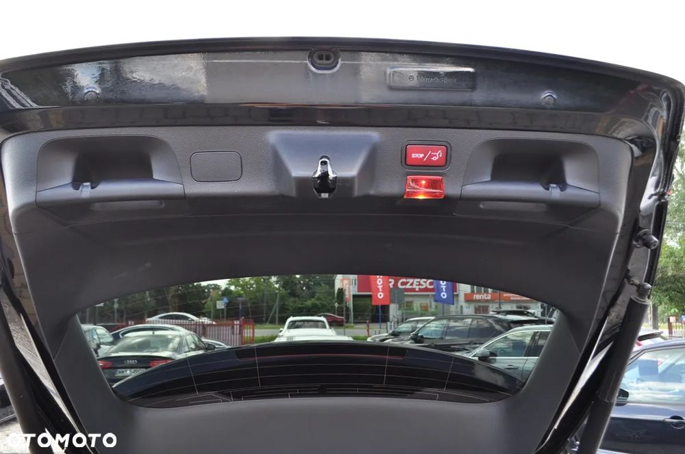 Mercedes-Benz CLA 200 AMG Line 7G-DCT - 32