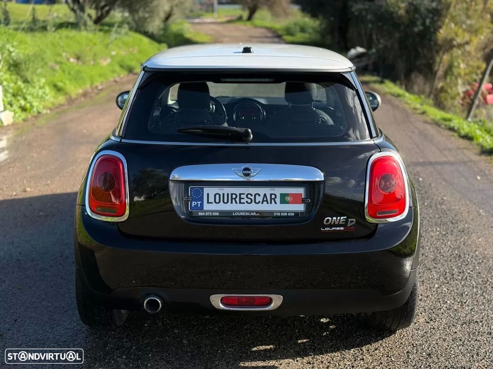 MINI 3 Portas One D - 15