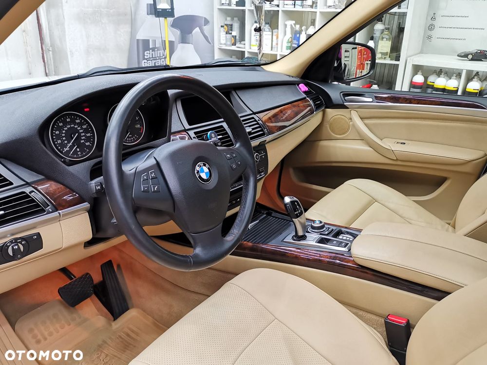 BMW X5 xDrive35i - 14