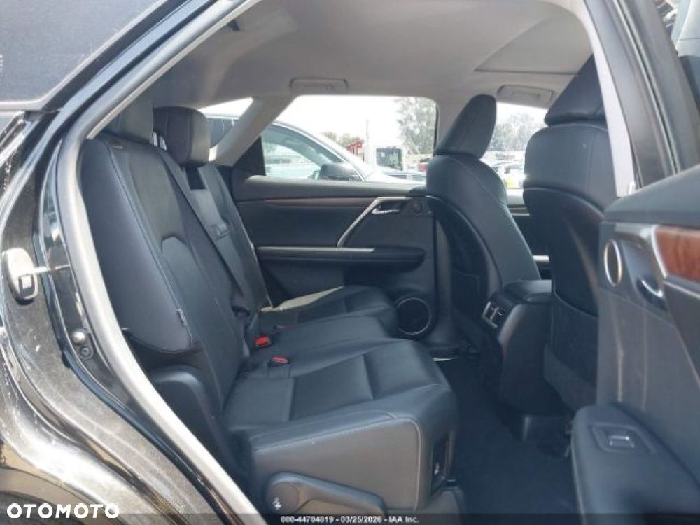 Lexus RX - 10
