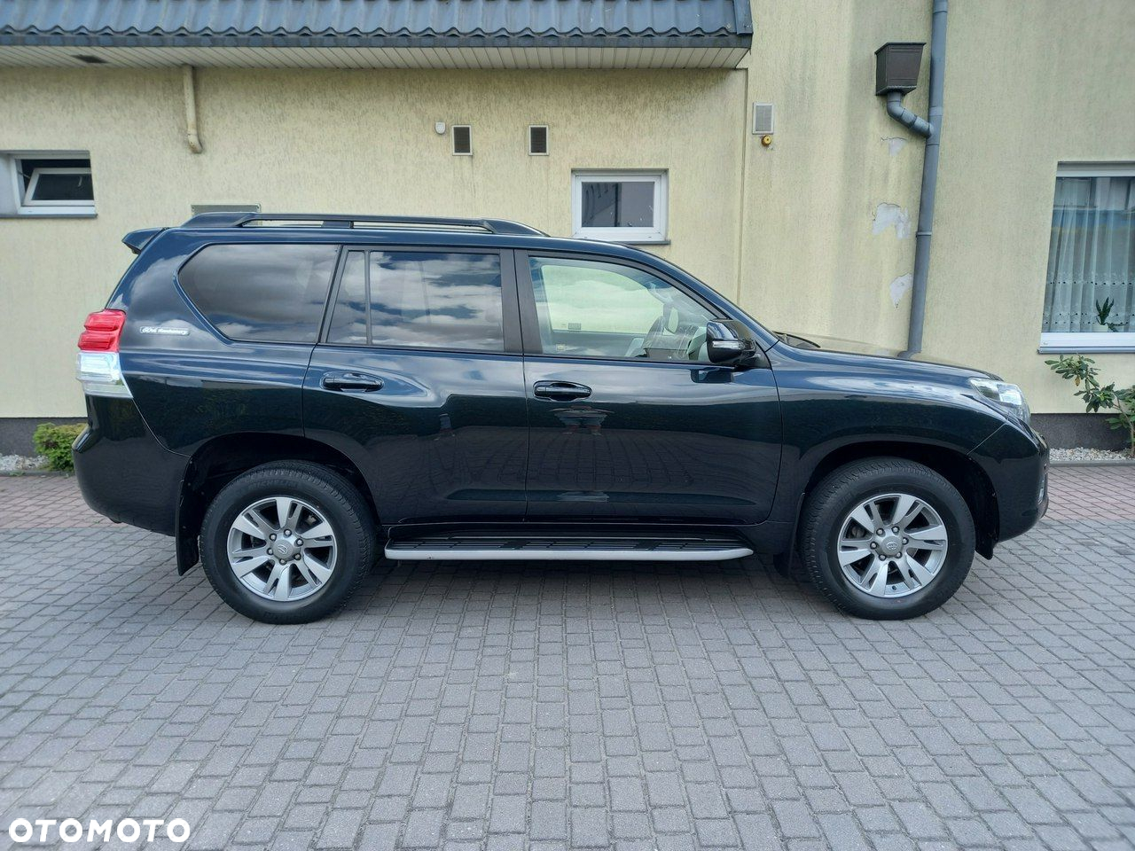 Toyota Land Cruiser - 14