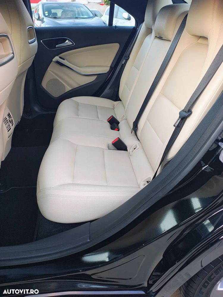 Mercedes-Benz CLA 180 d BlueEfficiency Edition - 17
