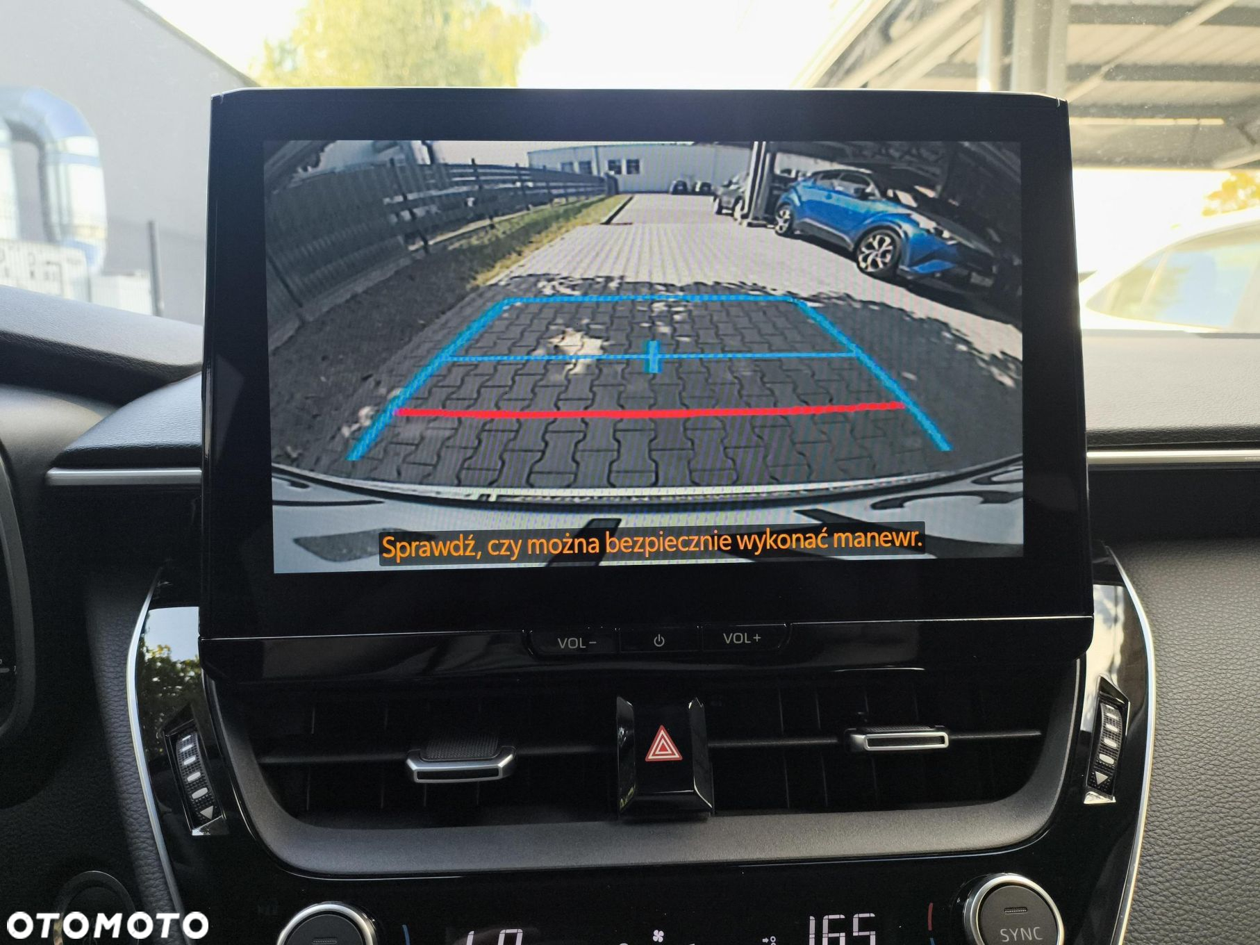 Toyota Corolla 1.8 Hybrid Style - 17