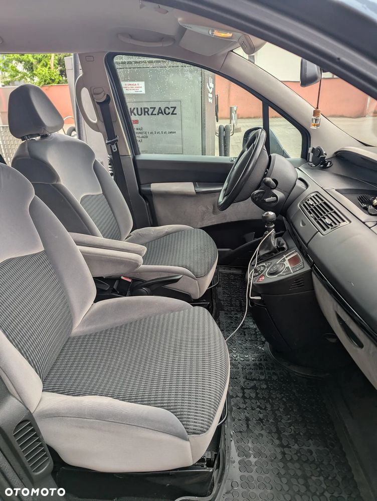Citroën C8 2.2 HDi Exclusive - 3