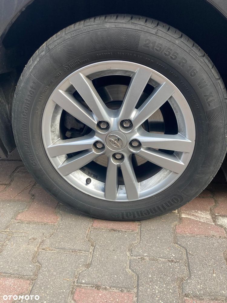 Toyota Avensis 2.0 Premium MS - 10