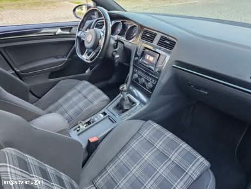 VW Golf GTD BlueMotion - 8