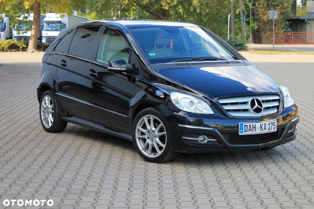 Mercedes-Benz Klasa B 170 Autotronic Special Edition - 16