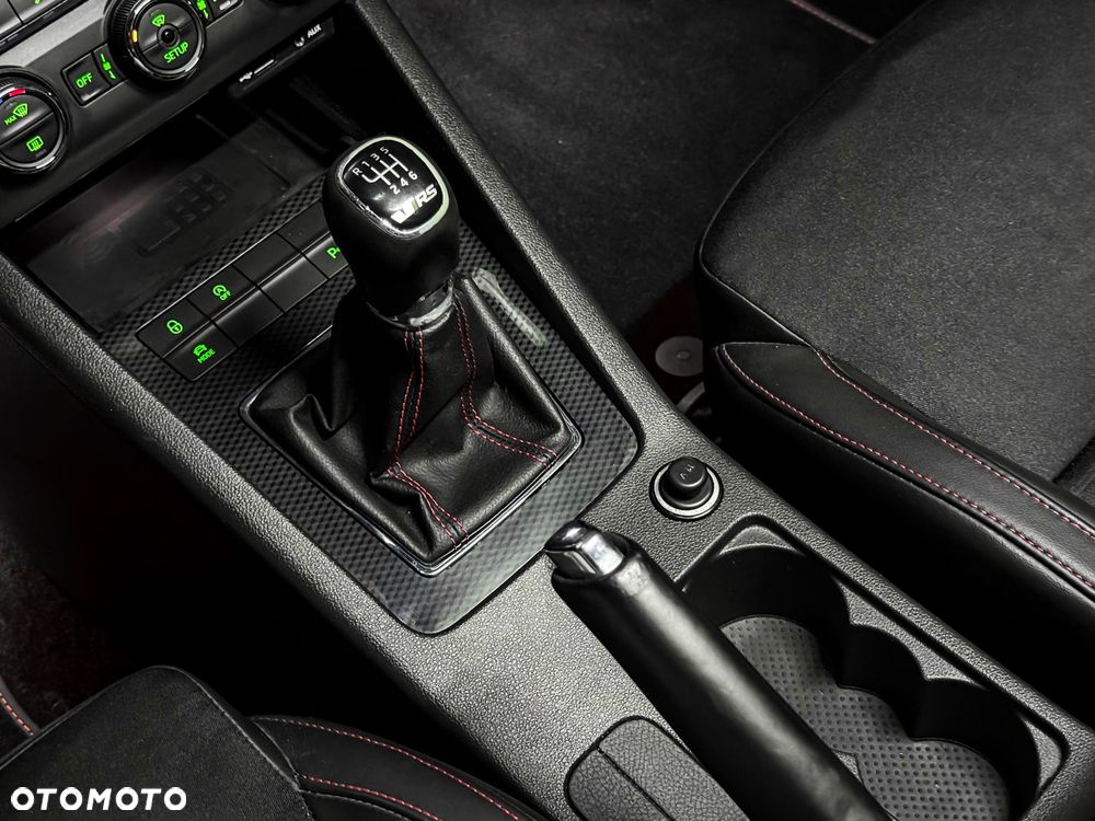 Skoda Octavia 2.0 TSI (Green tec) RS - 16