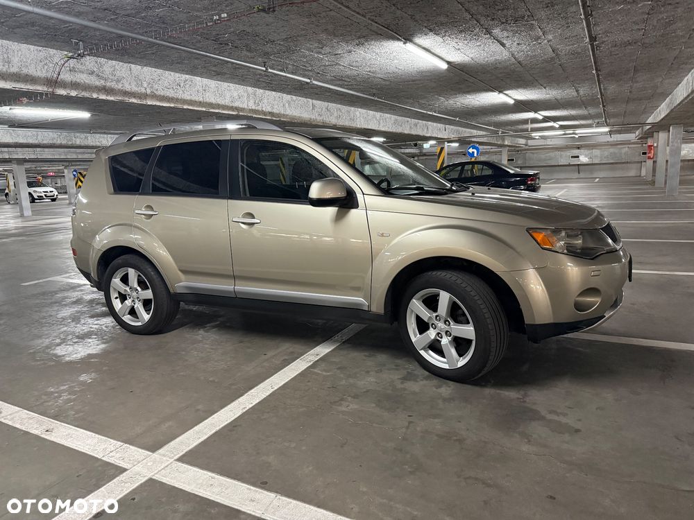 Mitsubishi Outlander 2008 photo 5