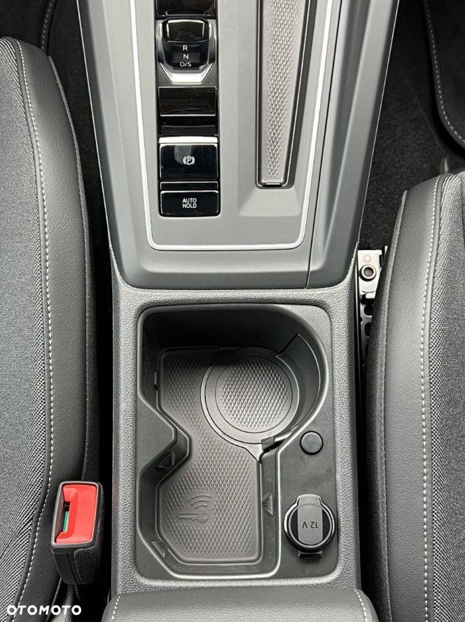 Volkswagen Golf - 21