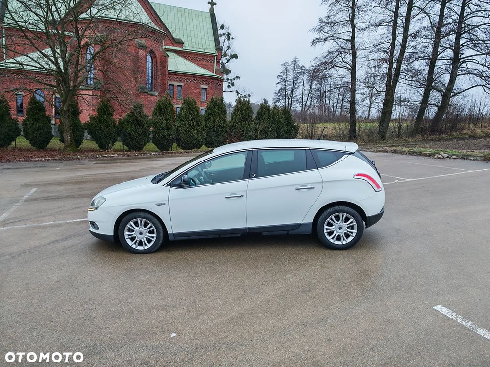 Lancia Delta 1.4 T-Jet 16v Oro - 25