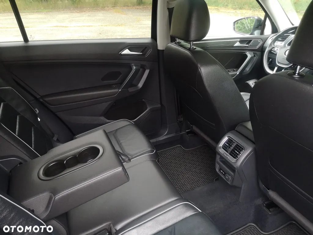 Volkswagen Tiguan Allspace 2.0 TSI 4Mot Highline DSG - 22