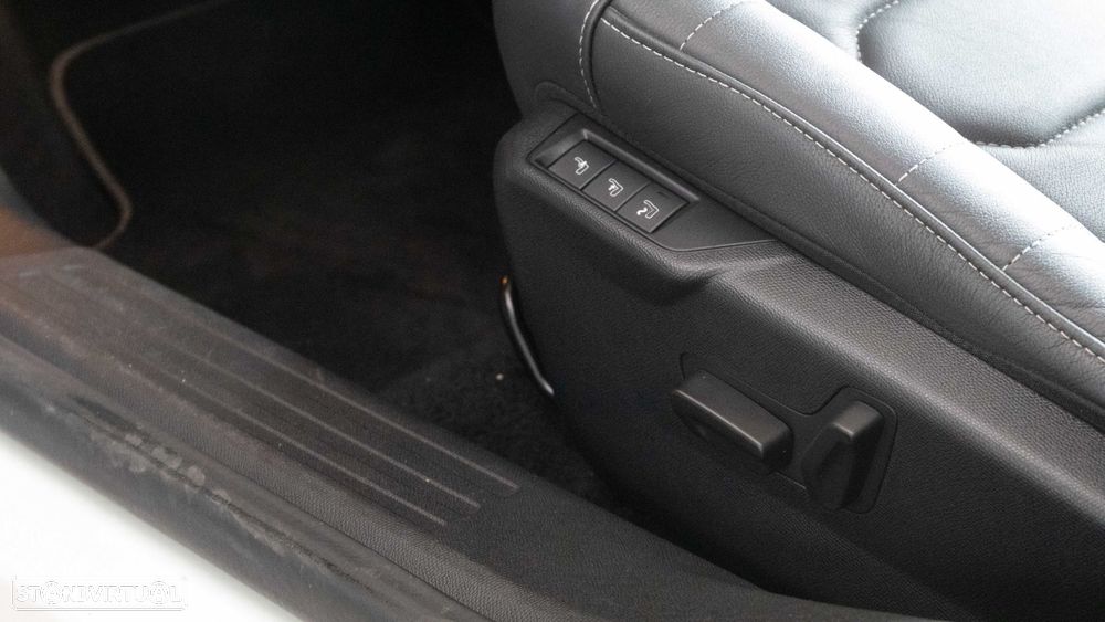 Citroën e-C4 X 50 kWh Shine - 11