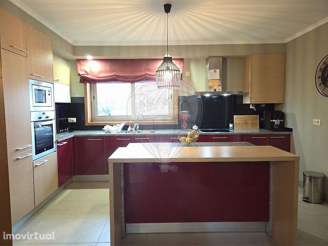 Moradia T4 para venda - Grande imagem: 3/48