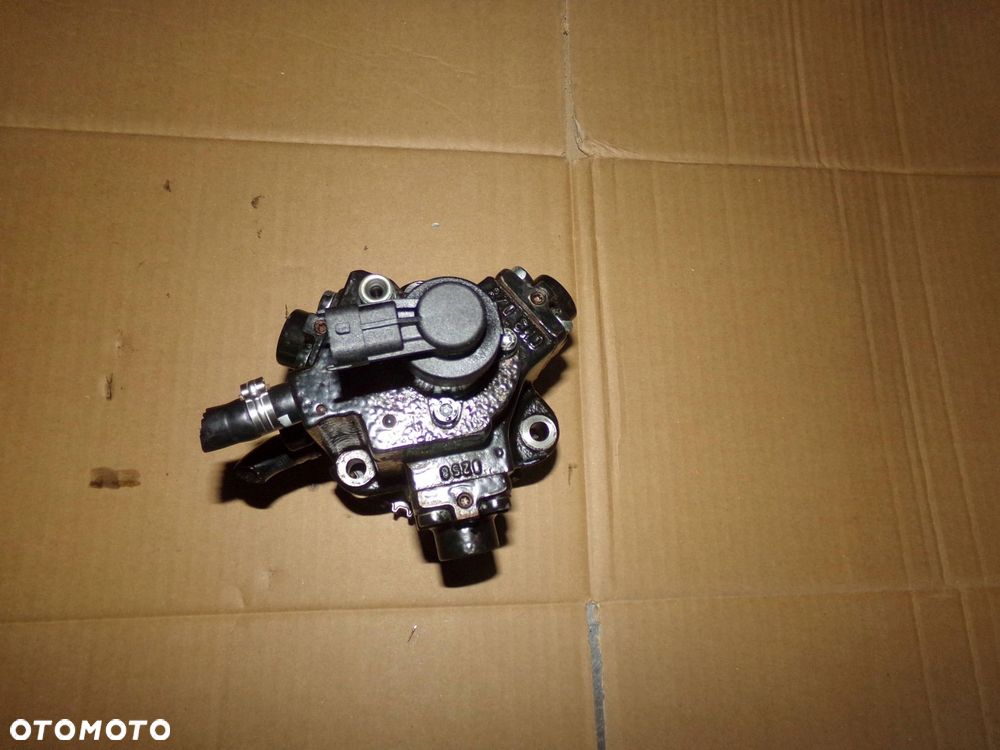 pompa wtryskowa 0445010097 vectra c astra h zafira b 1.9 cdti - 2