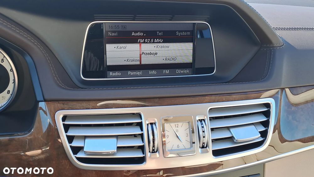 Mercedes-Benz Klasa E 250 Elegance - 23