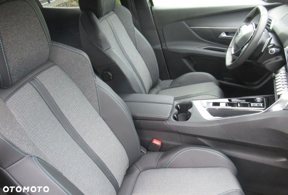 Peugeot 3008 1.5 BlueHDi Active Pack S&S EAT8 - 13