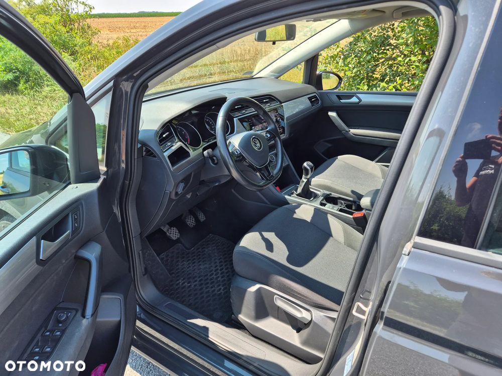 Volkswagen Touran 1.5 TSI EVO Trendline - 6