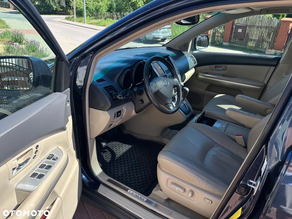 Lexus RX - 8