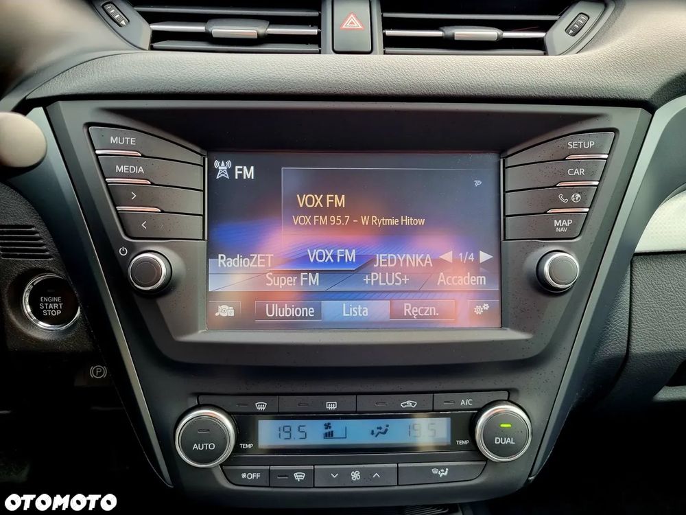 Toyota Avensis 1.8 Prestige - 18