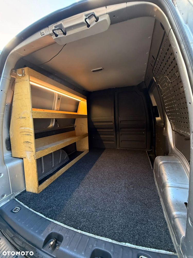 Volkswagen Caddy - 13