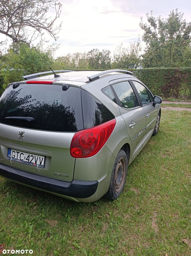 Peugeot 207 1.4 16V Trendy - 2