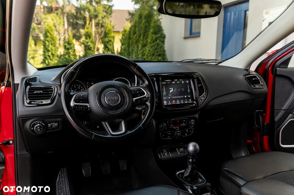 Jeep Compass - 37