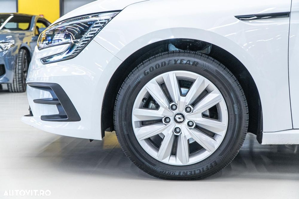 Renault Megane TCe 140 GPF ZEN - 33