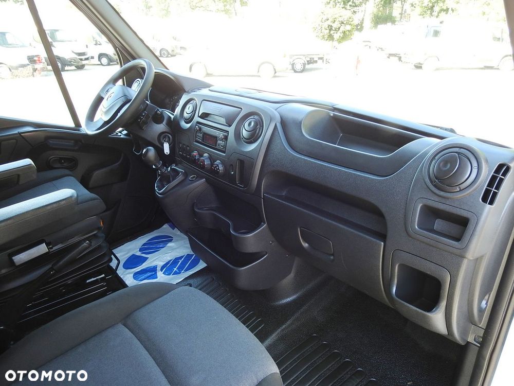 Renault MASTER PLANDEKA 8 PALET WEBASTO TEMPOMAT KLIMATYZACJA PNEUMATYKA  170KM - 37