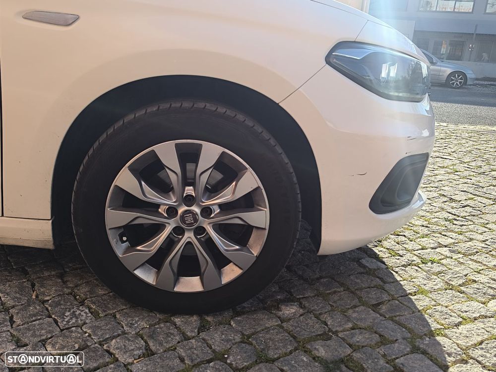 Fiat Tipo Station Wagon 1.3 M-Jet Lounge - 17