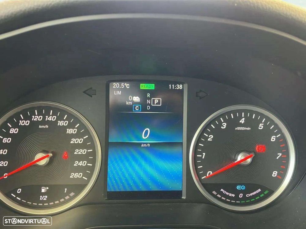 Mercedes-Benz GLC 300 - 11