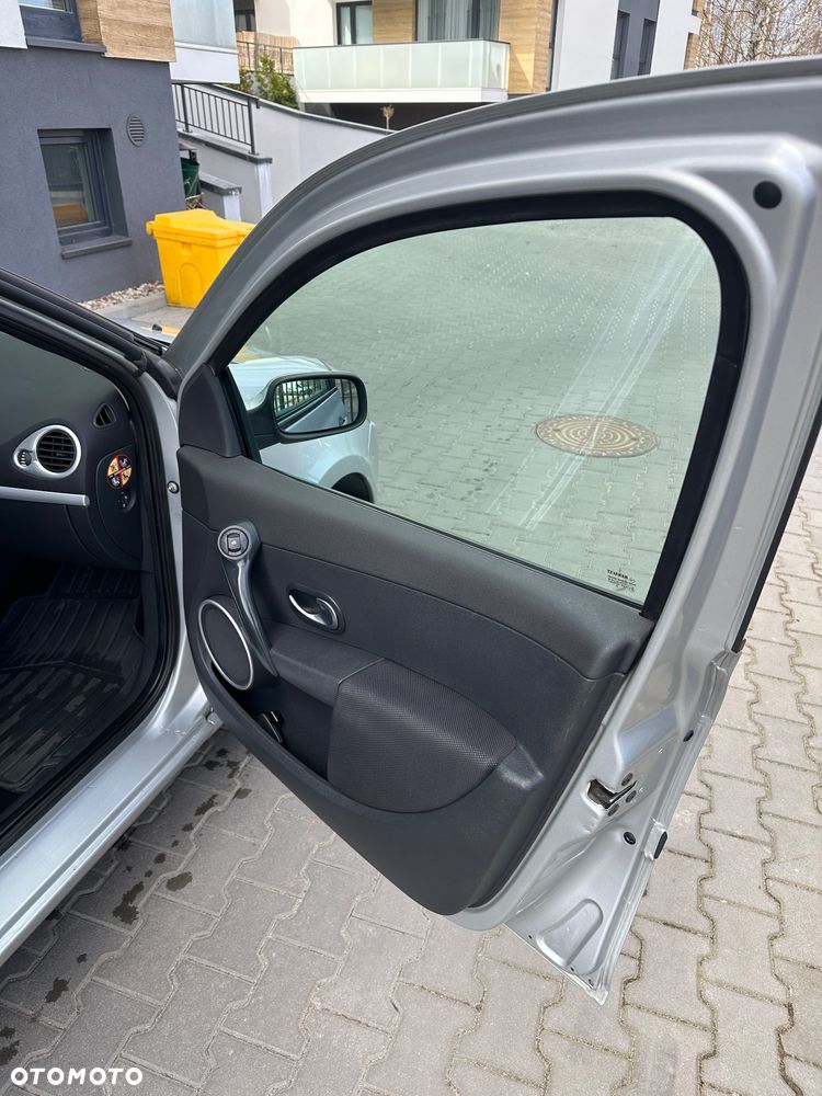 Renault Clio 1.5 dCi Extreme - 24