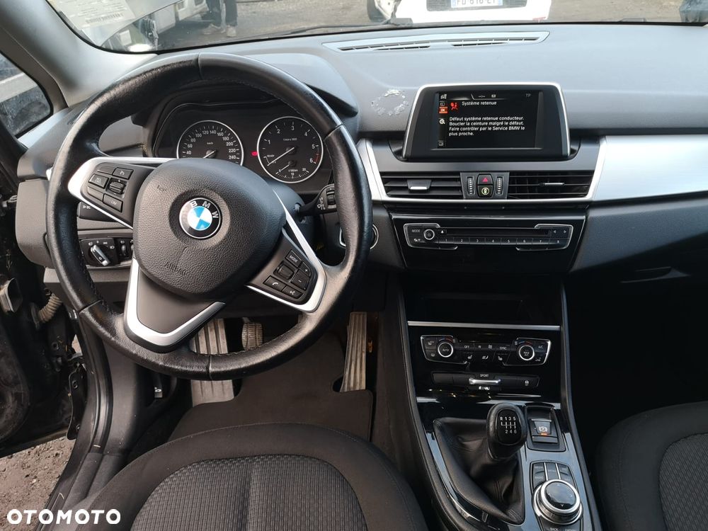 BMW Seria 2 218d Sport Line - 26