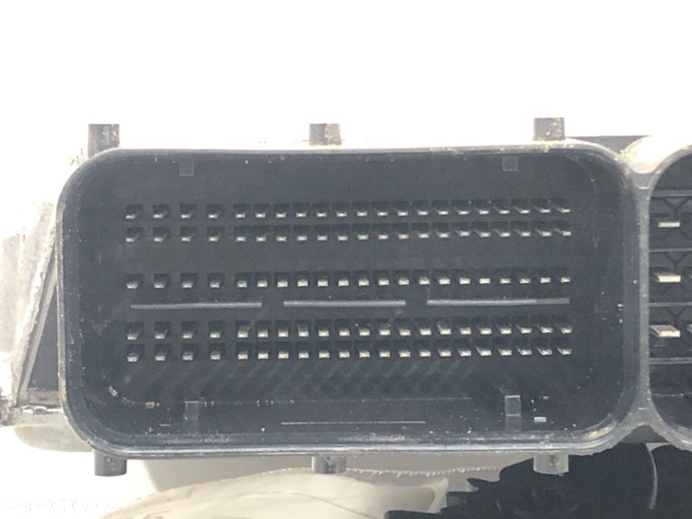 KOMPUTER SILNIKA  SKODA OCTAVIA III (5E3, NL3, NR3) 2012 - 2022 1.8 TSI 132 kW [180 KM] benzyna 2012 - 5