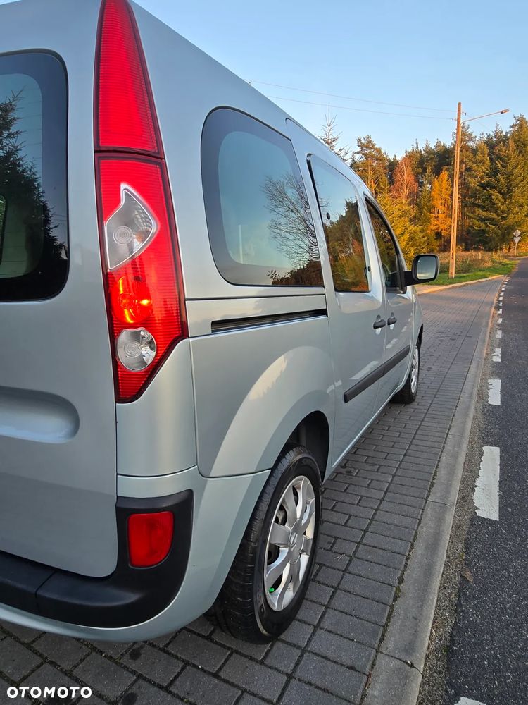 Renault Kangoo 1.6 8V Happy Family - 15