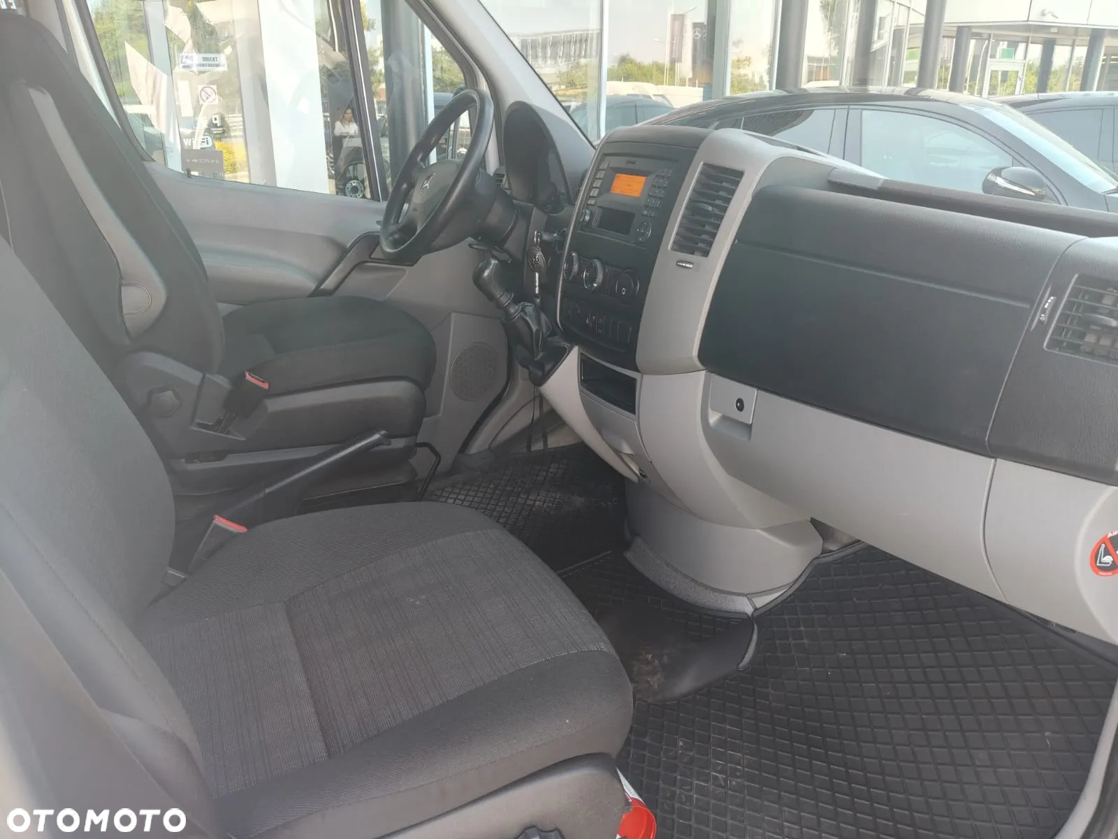 Mercedes-Benz Sprinter L2H2 - 16