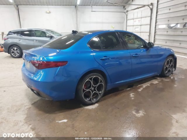 Alfa Romeo Giulia 2.0 Turbo 16V AT8-Q4 Veloce Ti - 5