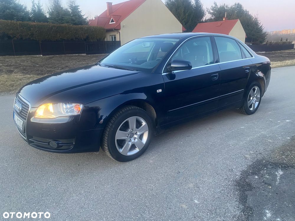 Audi A4 Limousine - 5
