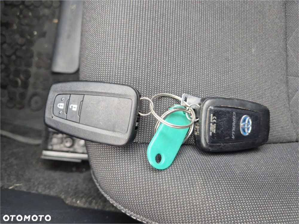 Toyota Corolla 1.8 Hybrid Comfort - 19