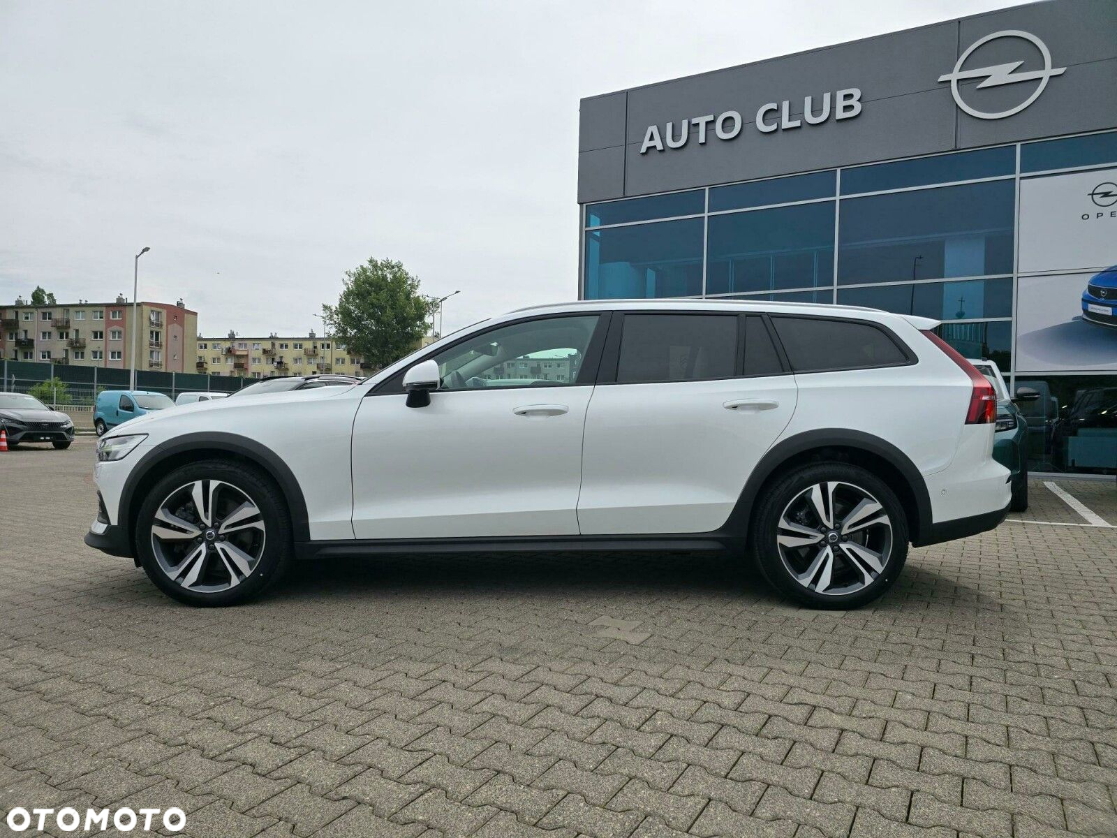 Volvo V60 Cross Country Plus B5 B AWD - 3