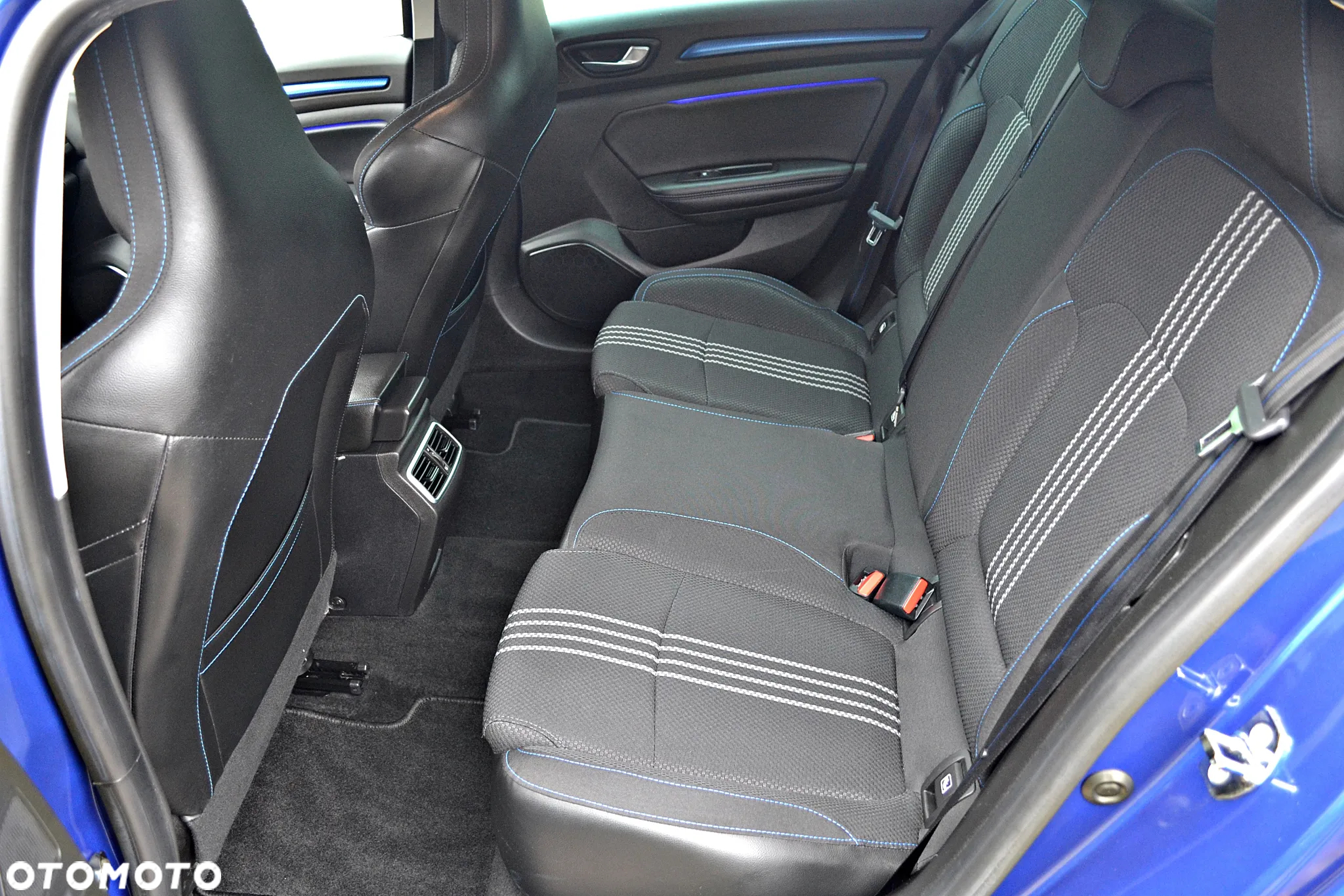 Renault Megane Grandtour ENERGY dCi 165 EDC GT LINE - 28