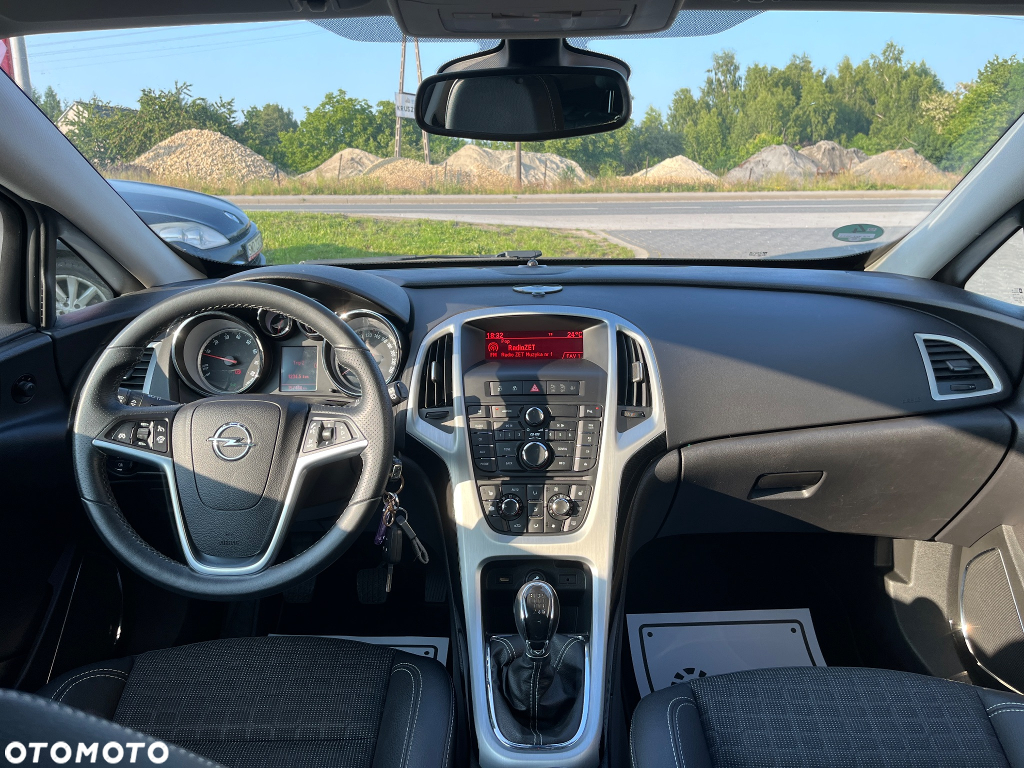 Opel Astra GTC 1.4 Turbo - 24