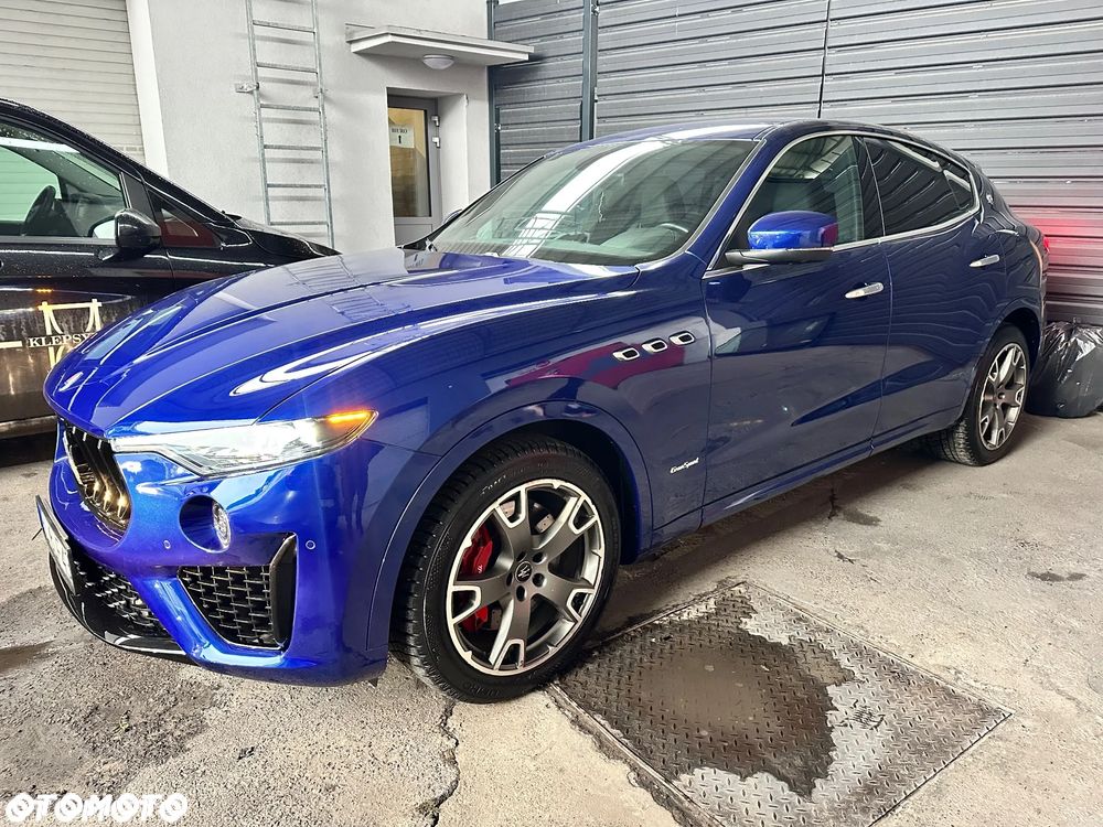 Maserati Levante Q4 - 1