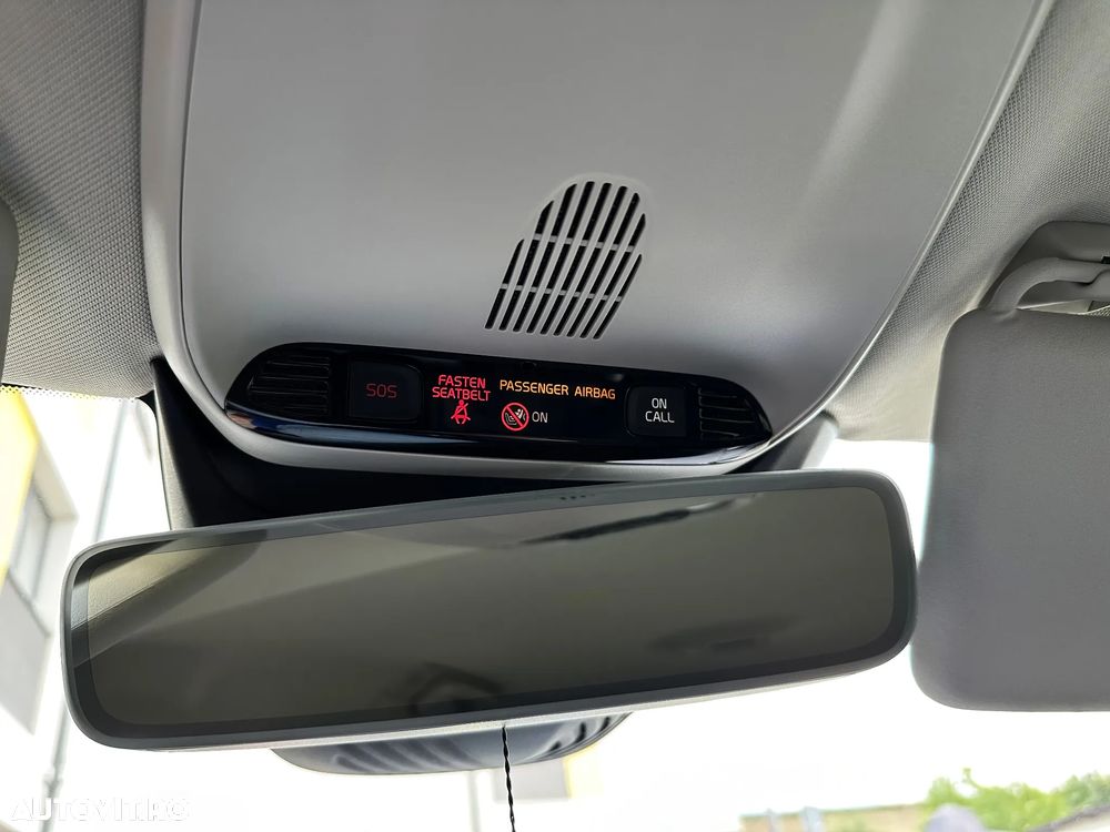 Volvo V40 D3 Aut Summum - 32