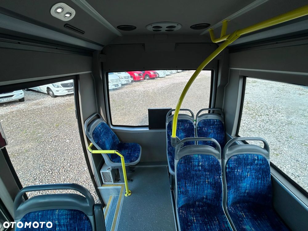 Mercedes-Benz Sprinter 516 - 24