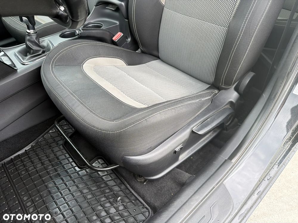 Kia Ceed 1.6 GDI L Business Line - 13