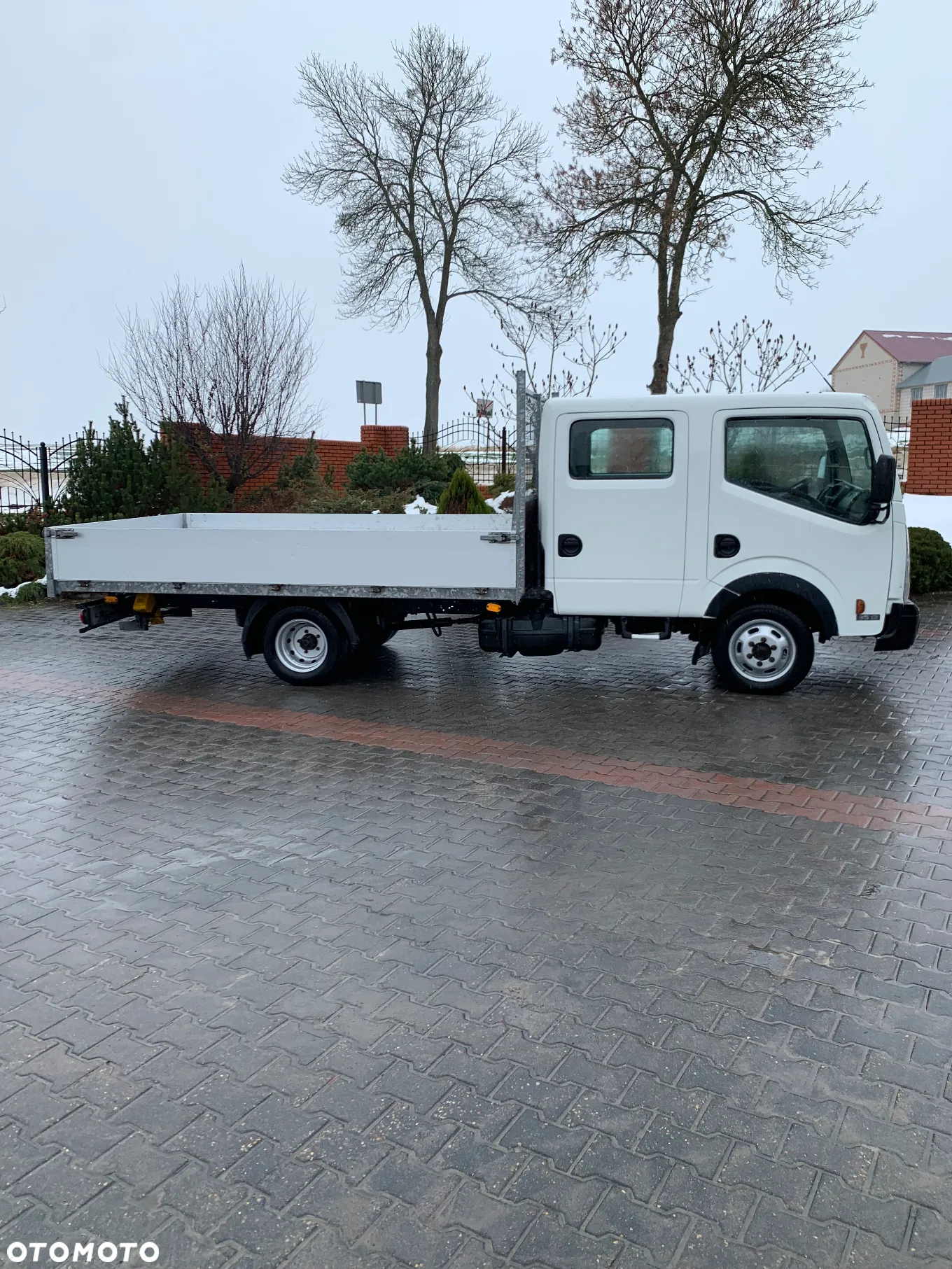 Nissan capstar - 3