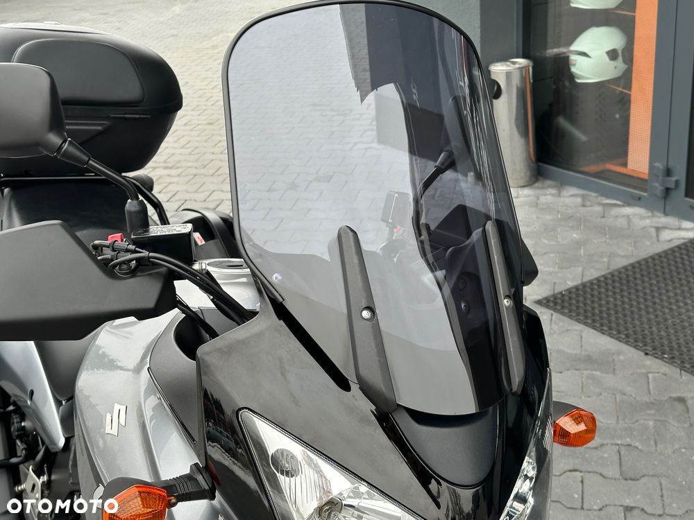 Suzuki V-STROM - 20