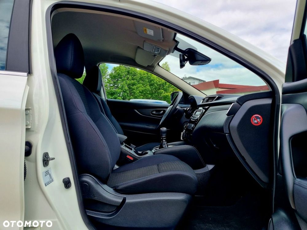 Nissan Qashqai 1.2 DIG-T Visia - 11